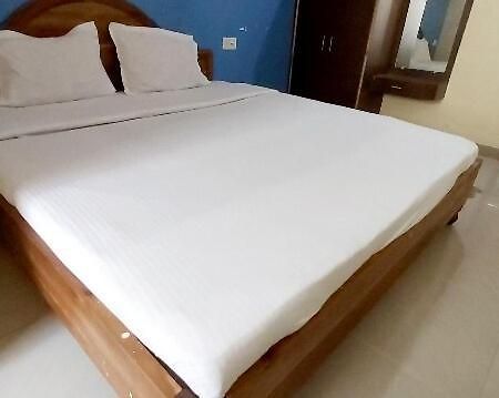 Spot On 80624 Hotel Niladri Complex Puri Zewnętrze zdjęcie