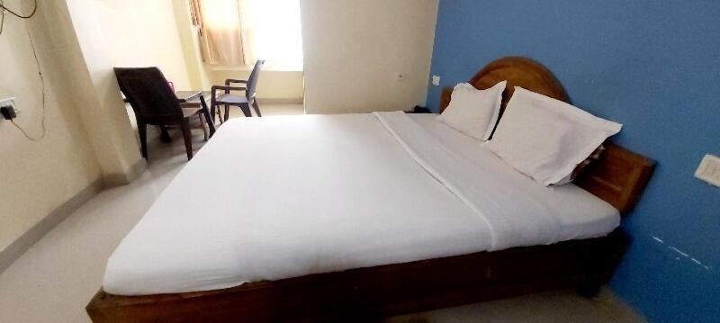 Spot On 80624 Hotel Niladri Complex Puri Zewnętrze zdjęcie